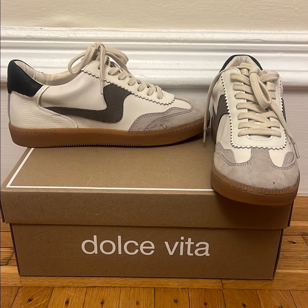 Dolce Vita Women's Notice Sneakers White Grey Leather Size 8